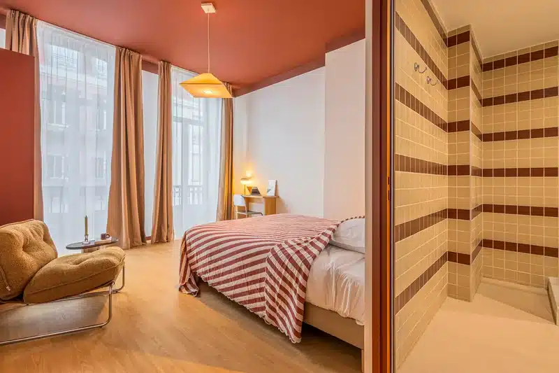 Chambre avec salle de bain privative, coliving Maison Bourgogne à Lille Vauban