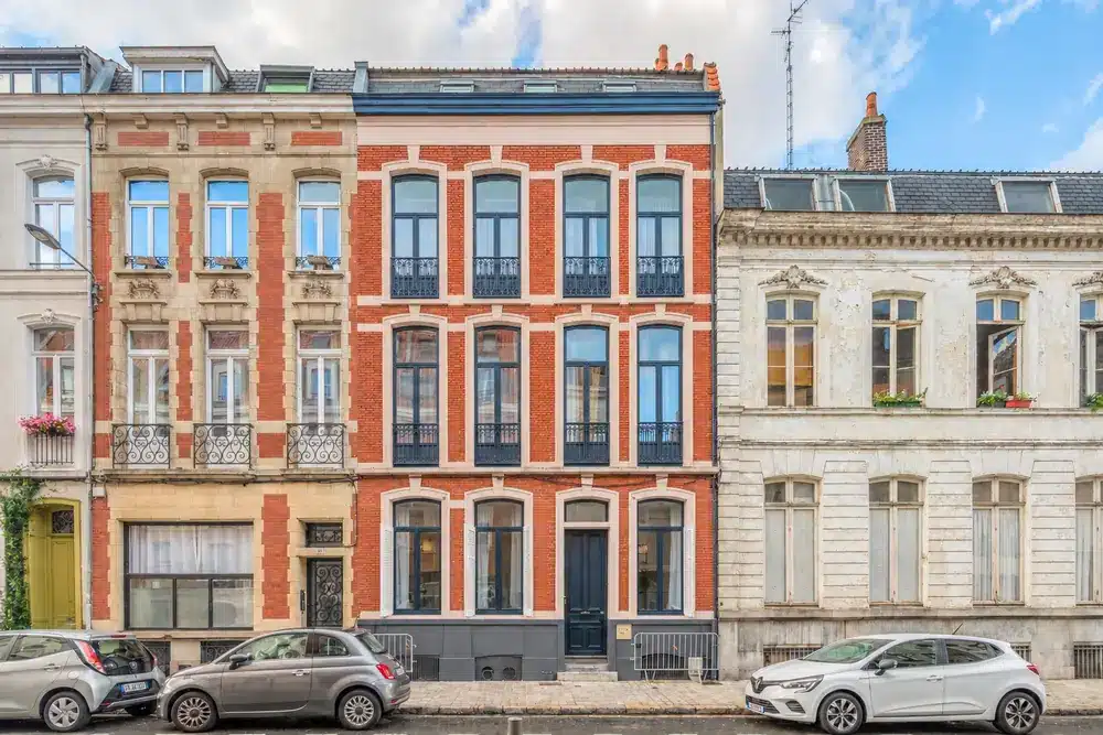 Façade de la Maison Bourgogne, coliving dans le quartier Vauban à Lille