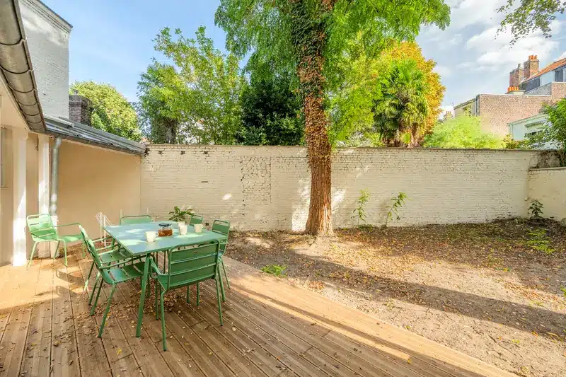 Terrasse et jardin du coliving Lille St Michel